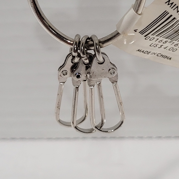 Minnie Mouse key chain pvc with carabiner and 3 hooks NWT - Picture 5 of 6